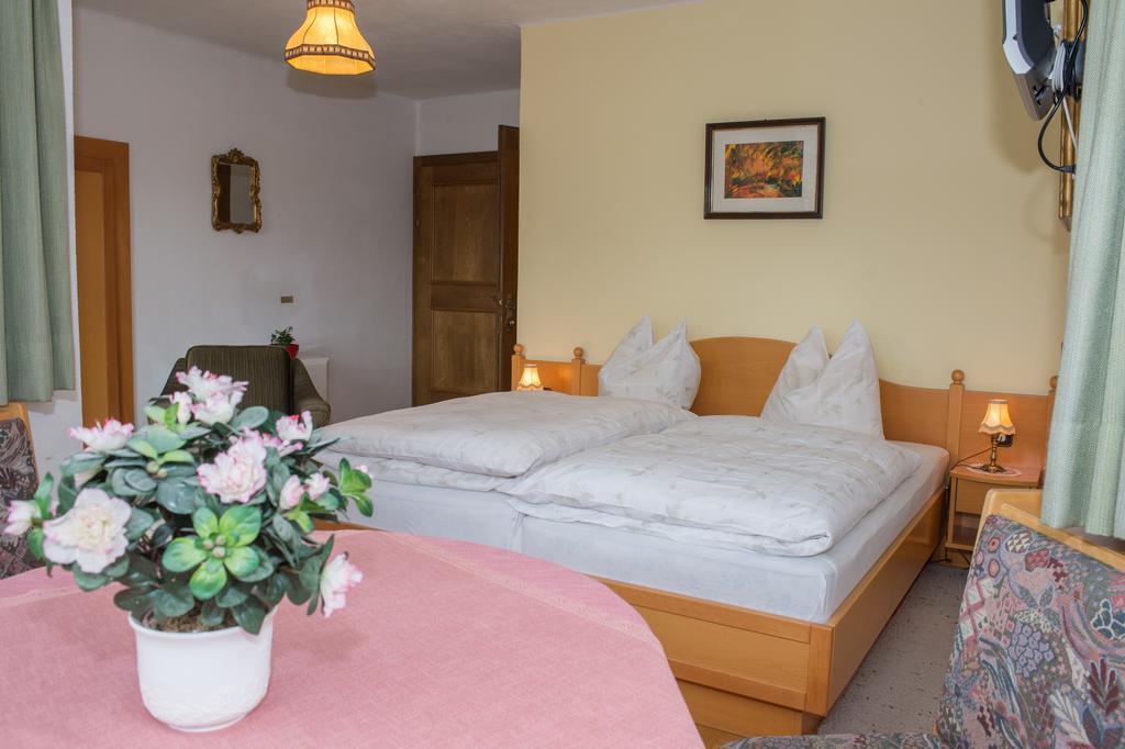 Kreuzhof Seefeld Seefeld in Tirol Room photo