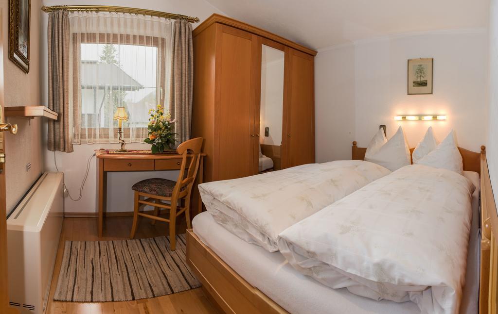 Kreuzhof Seefeld Seefeld in Tirol Room photo